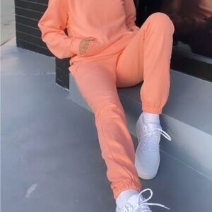 TALENTLESS Coral Women's Jogger Set